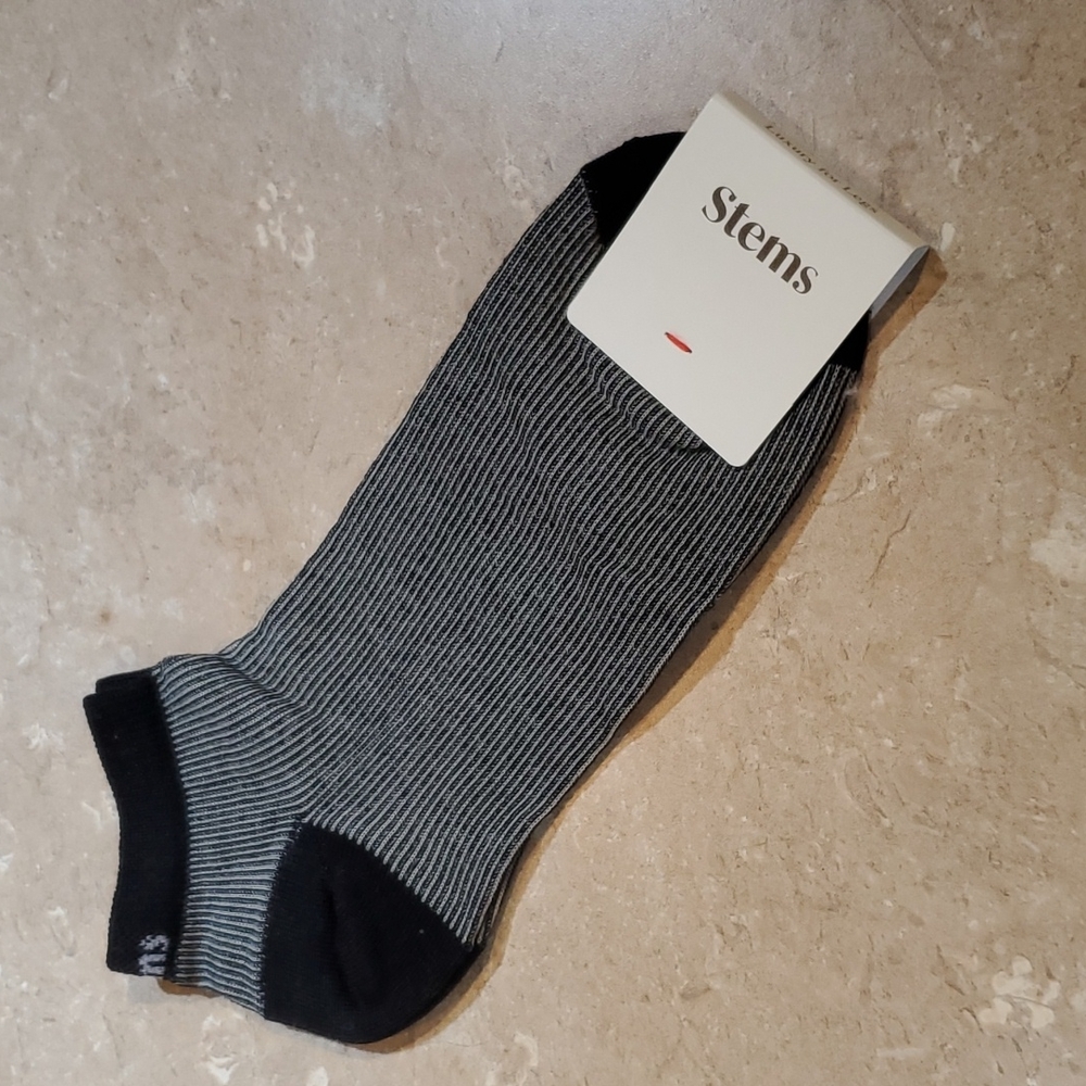 Stems Black Micro Striped No Show Socks